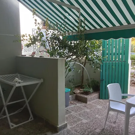 Bilocale Con Giardino Baia By Nonsolomare Vacanze Srlu ガリポリ