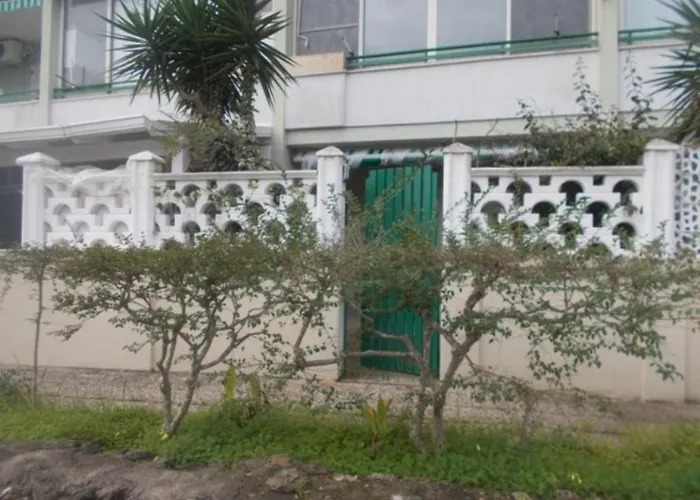 Bilocale Con Giardino Baia By Nonsolomare Vacanze Srlu شقة